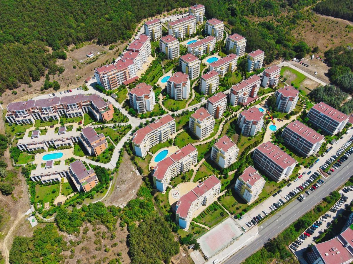 Imperial And Crown Fort Noks Grand Resort Sveti Vlas Buitenkant foto