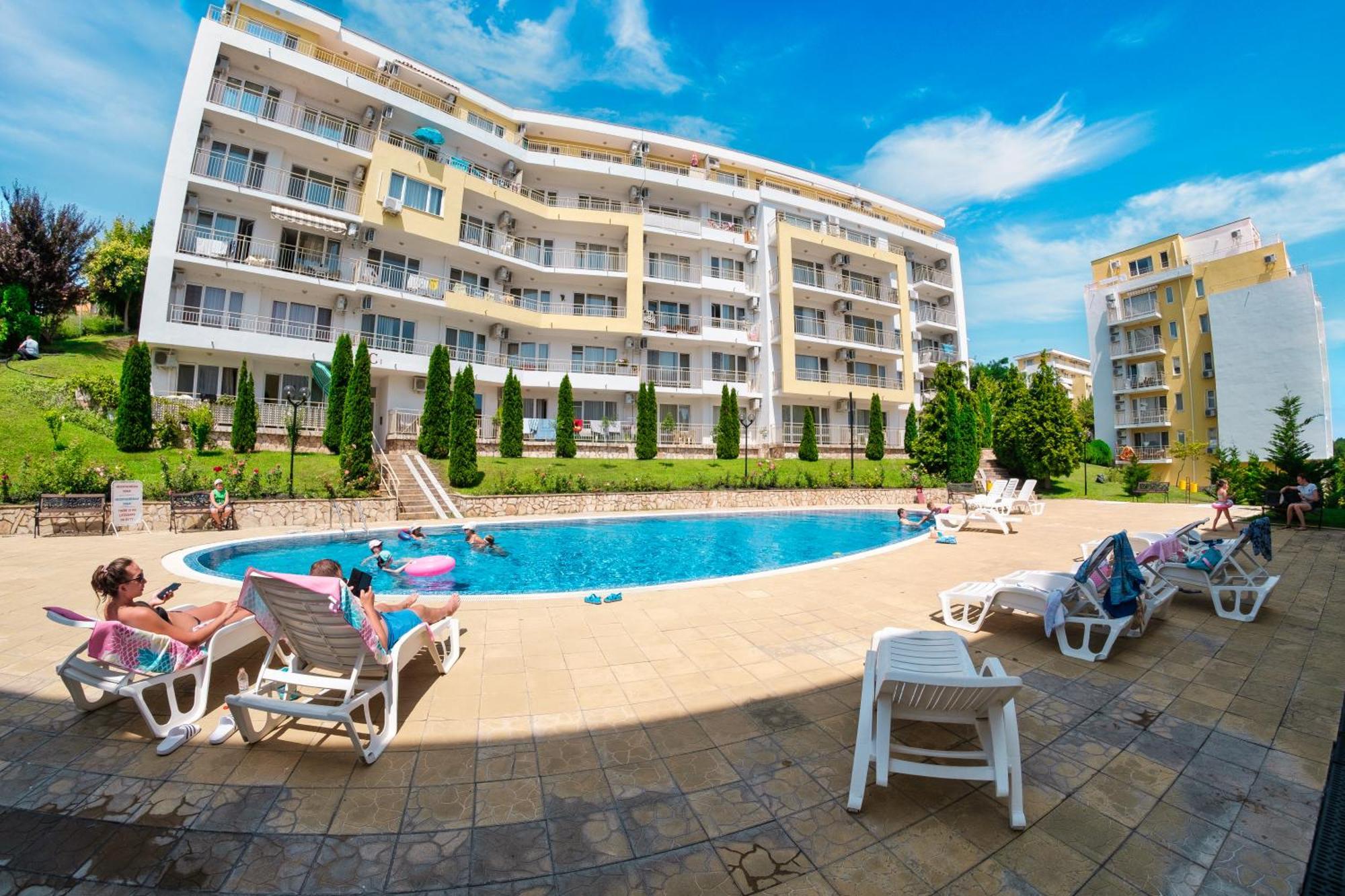 Imperial And Crown Fort Noks Grand Resort Sveti Vlas Buitenkant foto